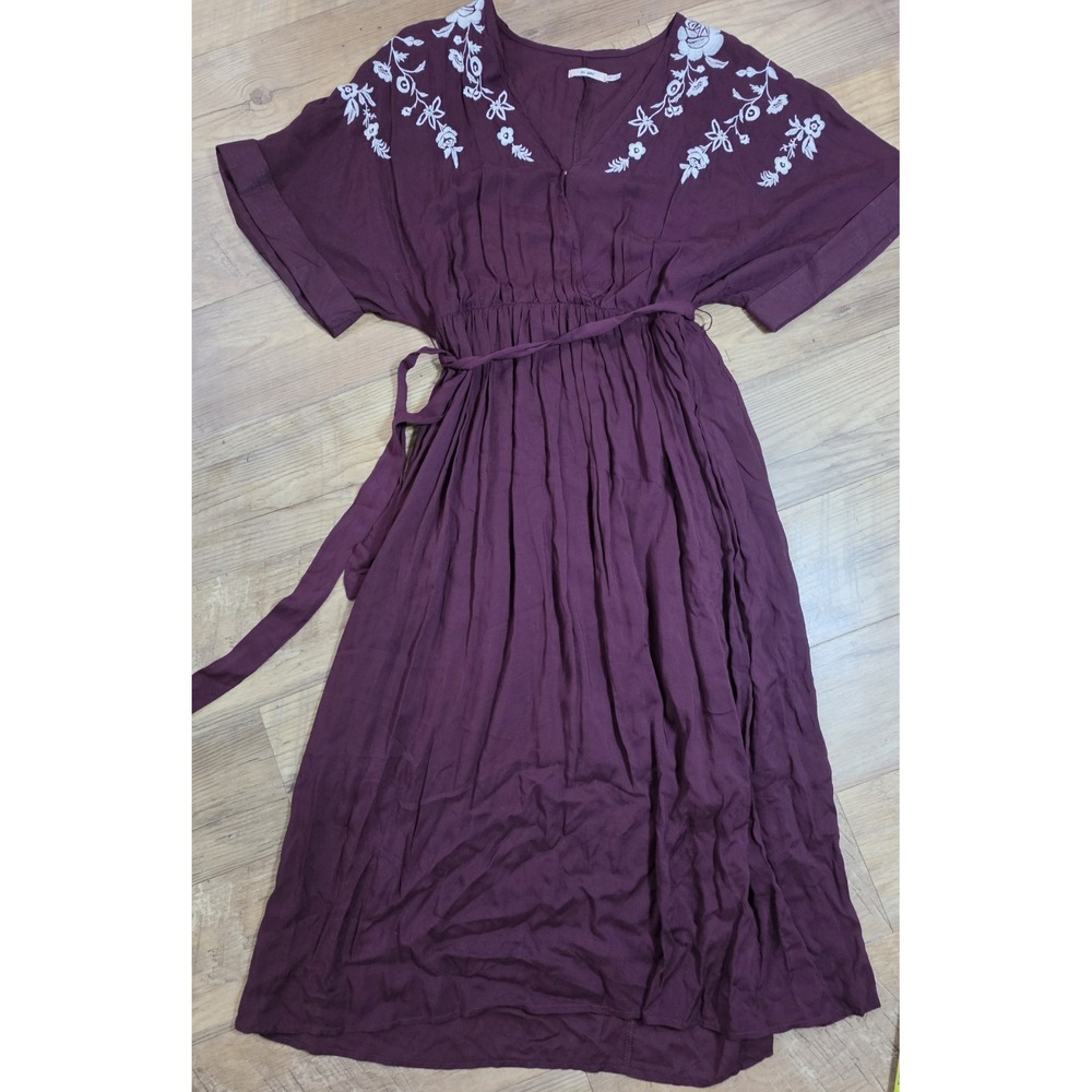 mi ami Burgundy Floral Embroidered Midi A-Line Dress Medium With Belt Tie Nwot